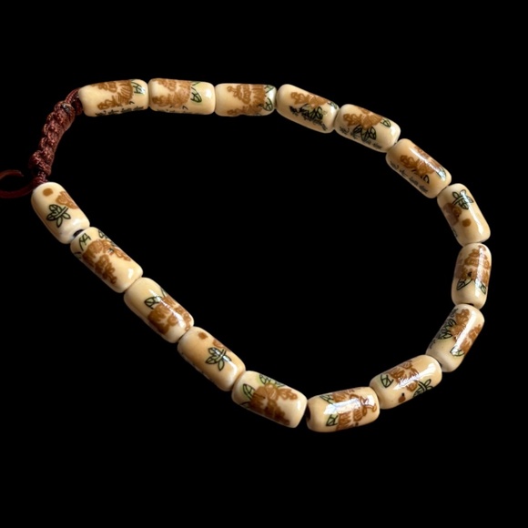 Beaded Macrame Bracelet - NWOT - Picture 3 of 6